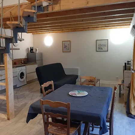 De Campagne 4 Ou 5 Personnes Hébergement de vacances *